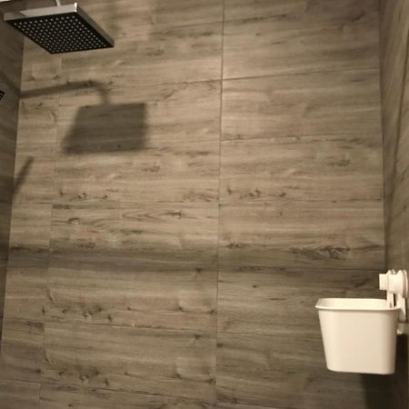 Pequeno Alojamiento Con Mini Piscina - No Climatizada บาเลนเซีย ภายนอก รูปภาพ