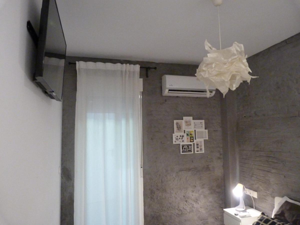 Pequeno Alojamiento Con Mini Piscina - No Climatizada บาเลนเซีย ภายนอก รูปภาพ