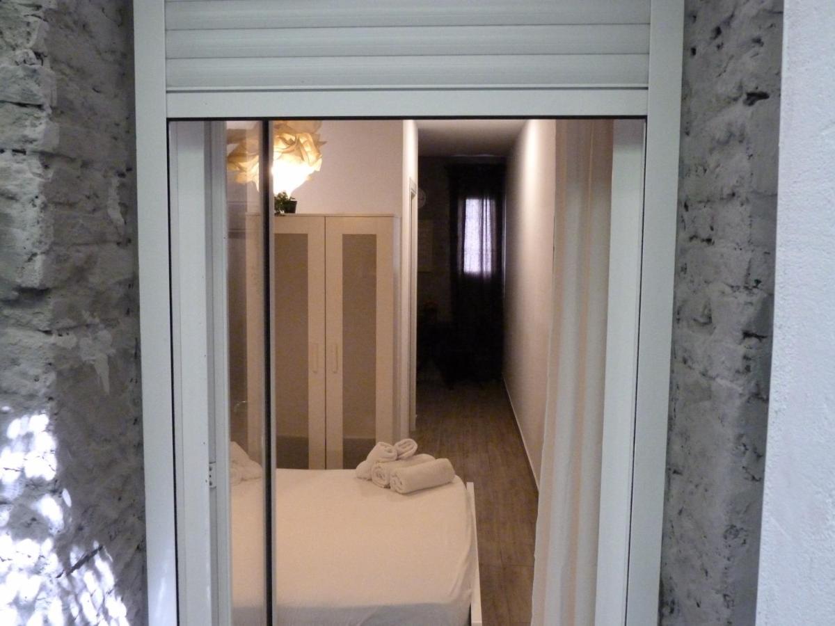 Pequeno Alojamiento Con Mini Piscina - No Climatizada บาเลนเซีย ภายนอก รูปภาพ