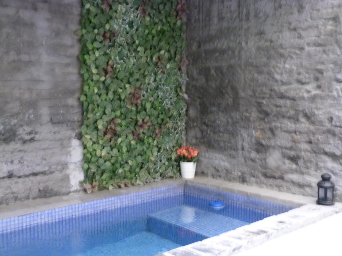 Pequeno Alojamiento Con Mini Piscina - No Climatizada บาเลนเซีย ภายนอก รูปภาพ